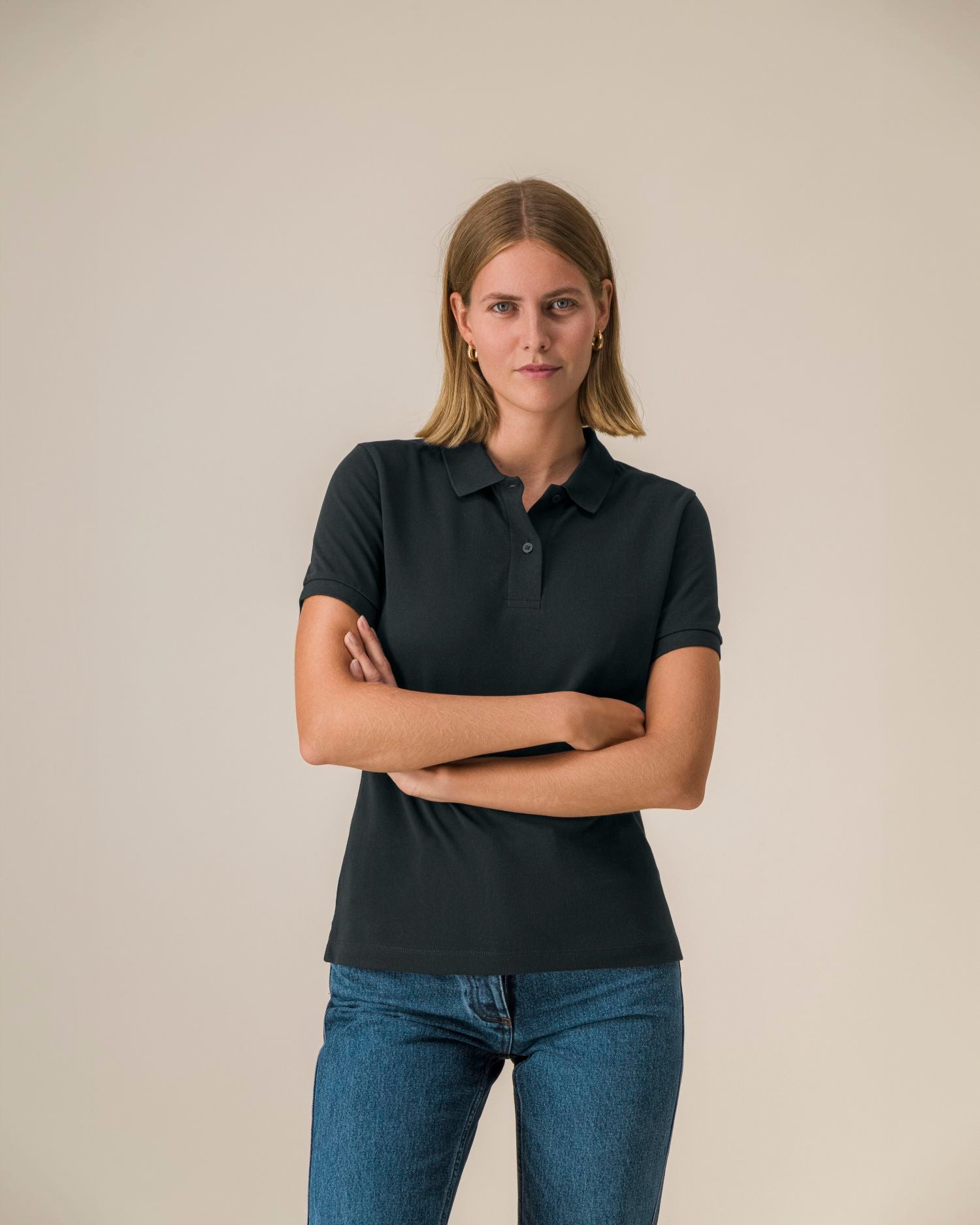 #Farbe_Black - C002