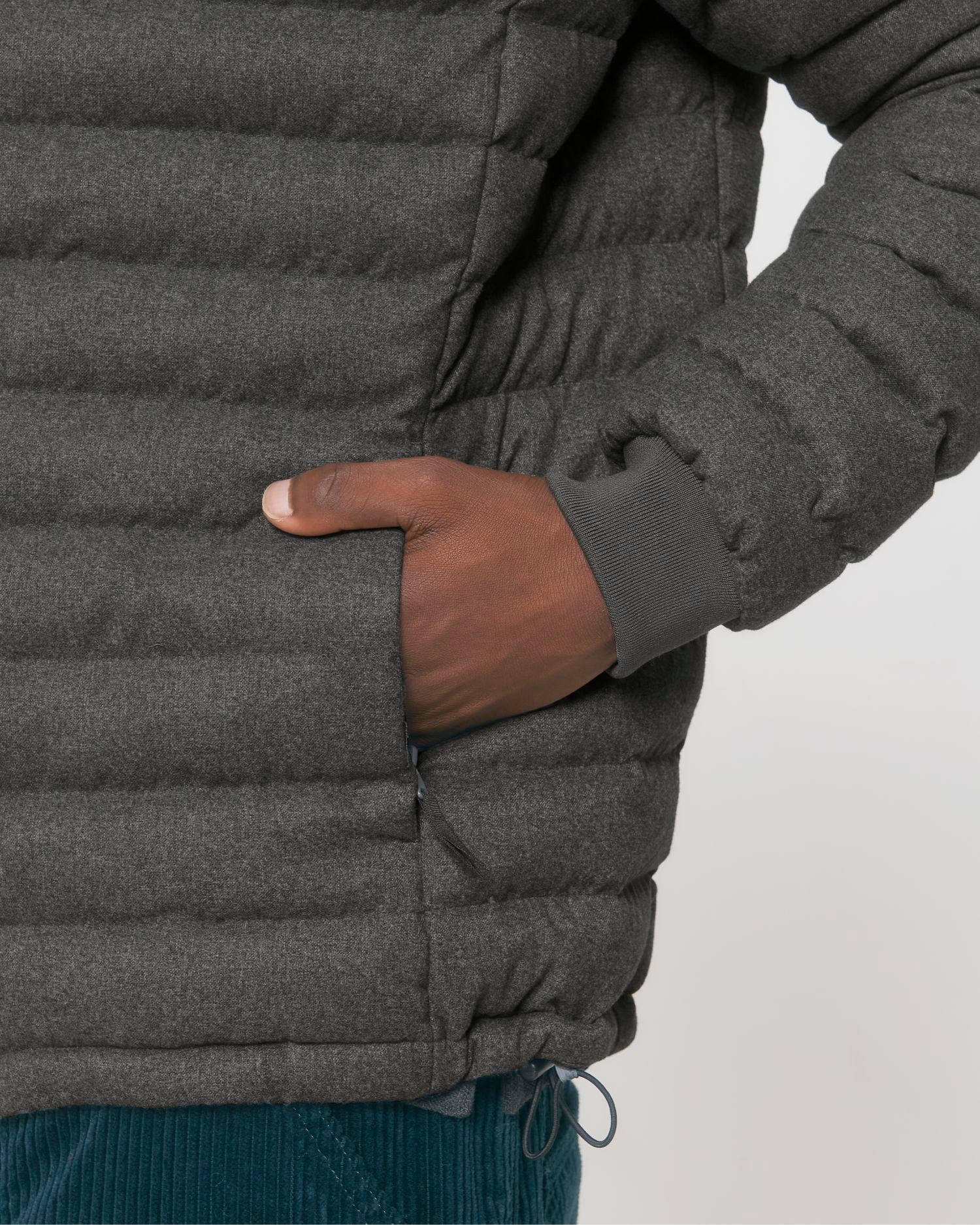 #Farbe_Deep Metal Heather Grey - C094