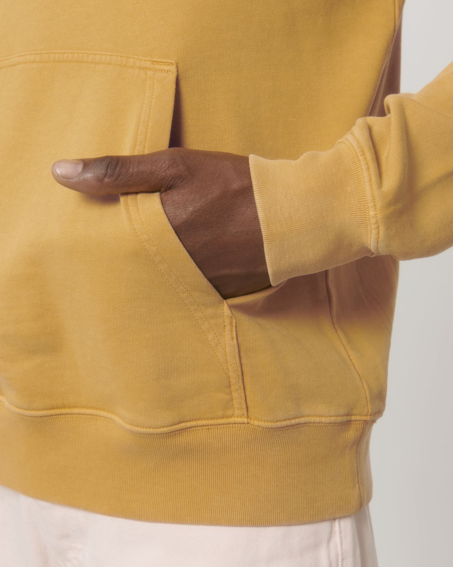 #Farbe_G. Dyed Gold Ochre - C141