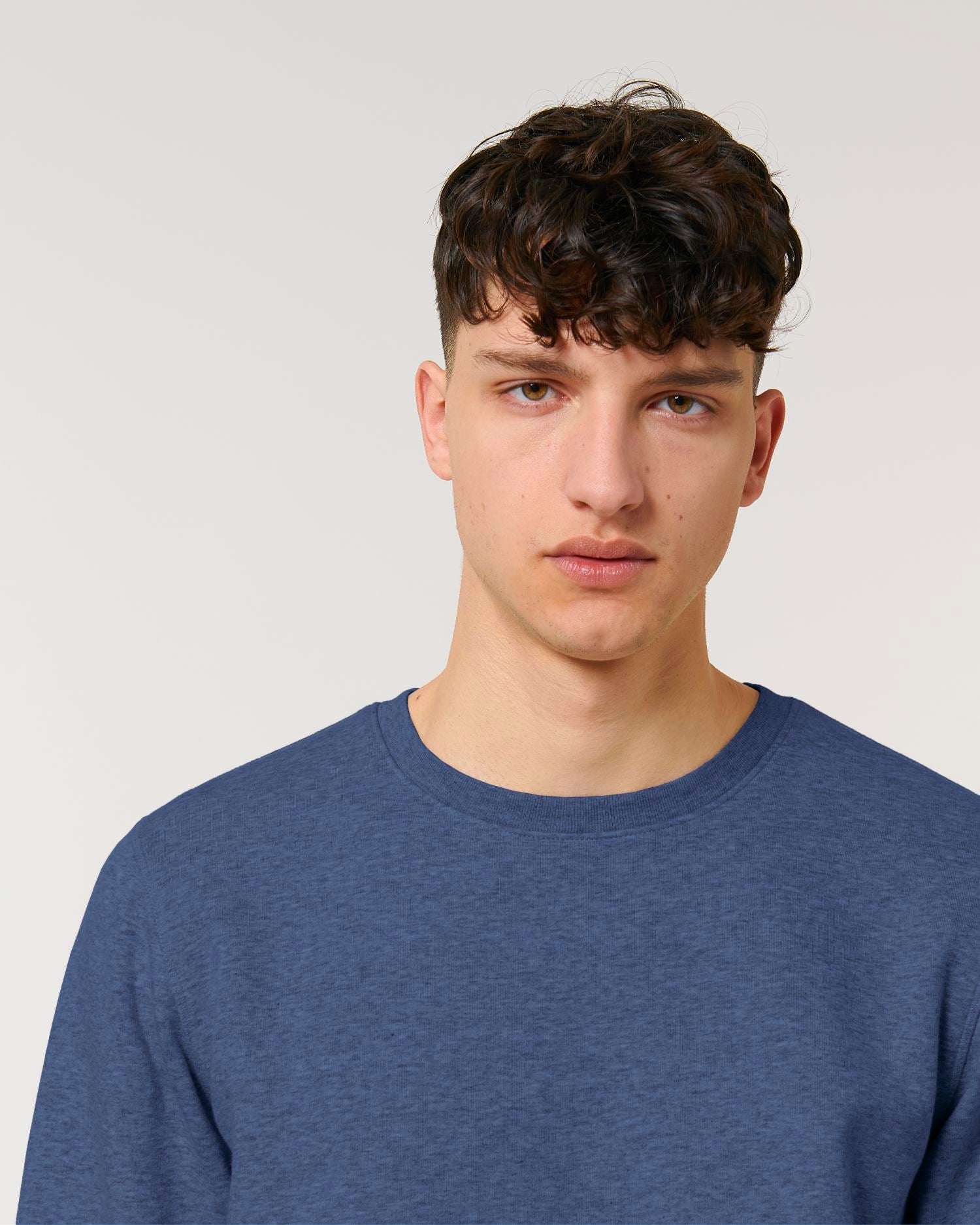 #Farbe_Dark Heather Indigo - C658