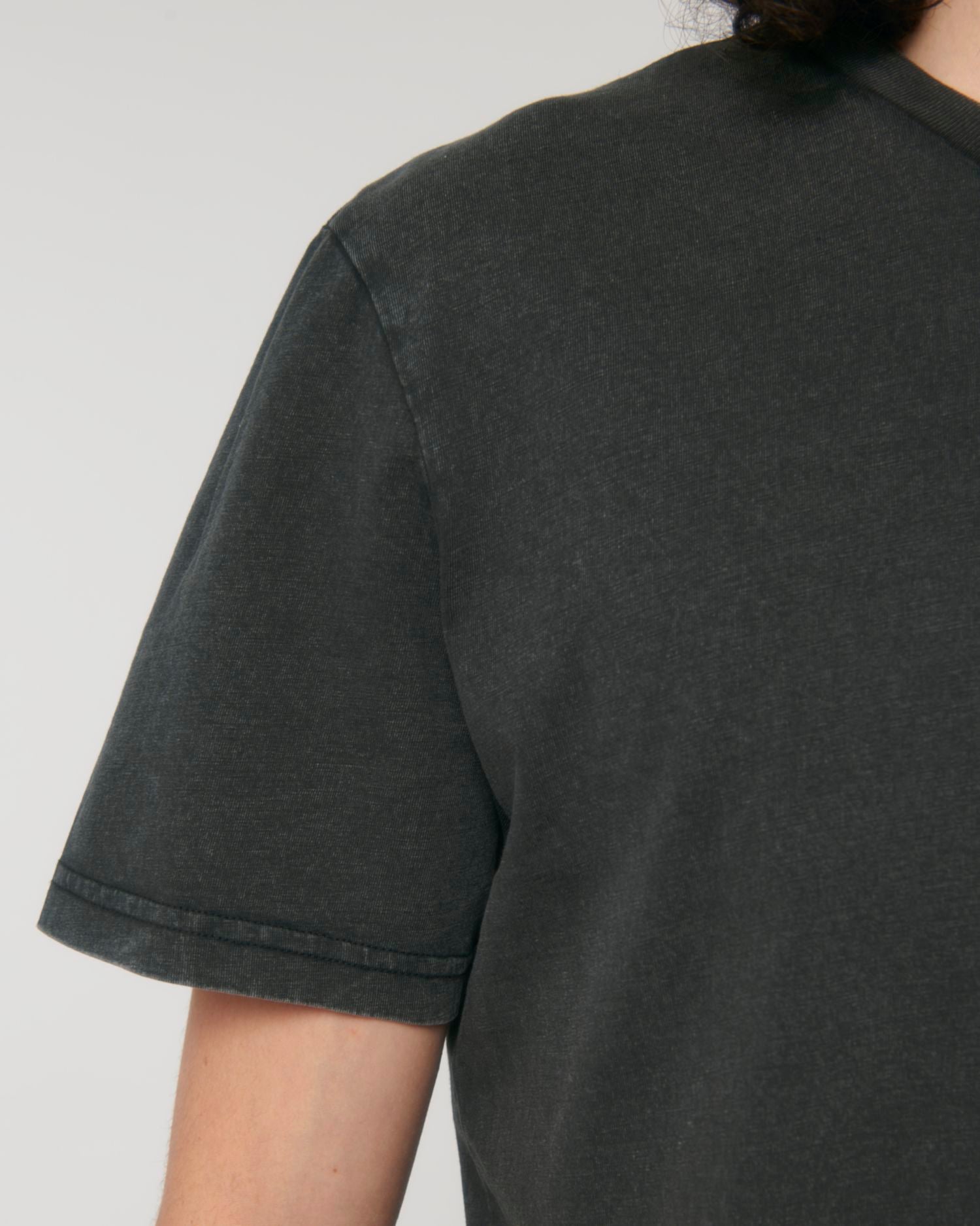 #Farbe_G. Dyed Black Rock - C140