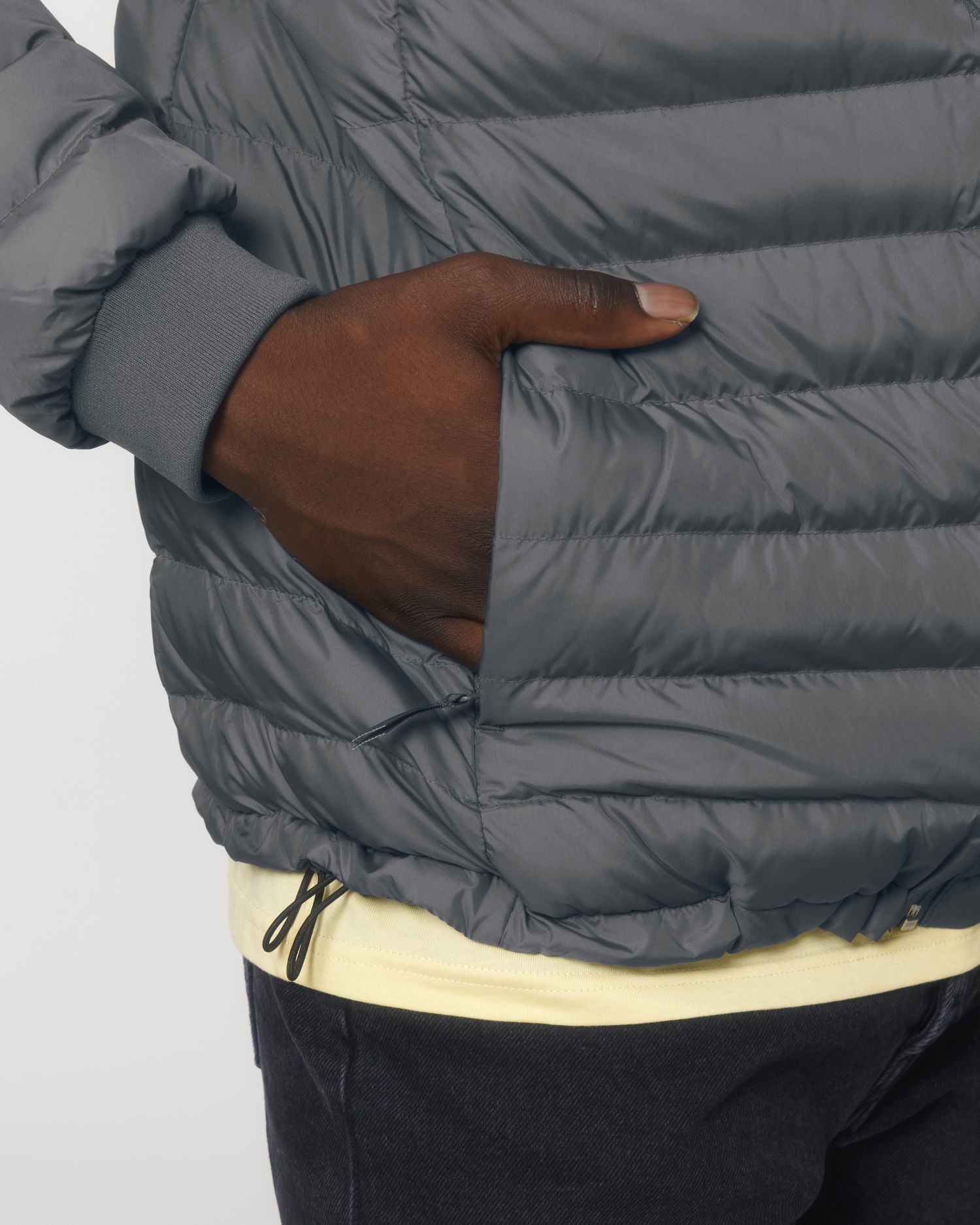 #Farbe_Deep Metal - C080