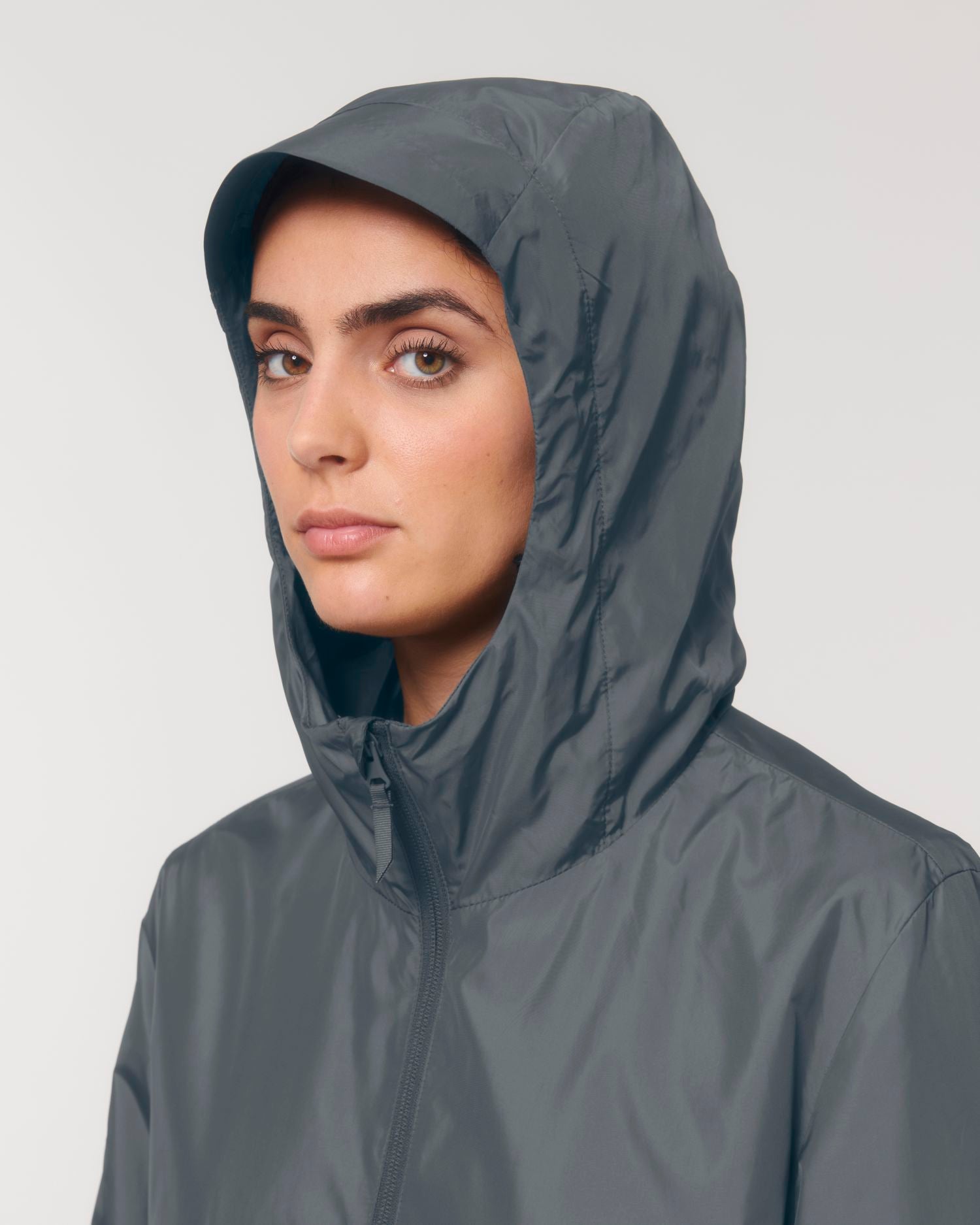 #Farbe_Deep Metal - C080