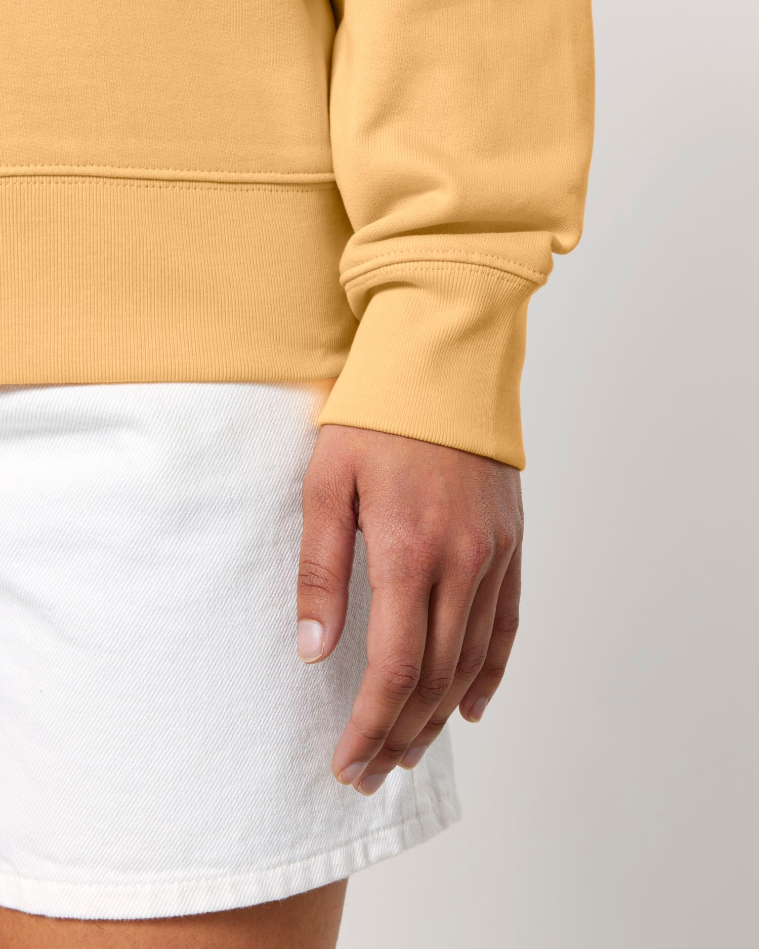 #Farbe_Nispero - C142