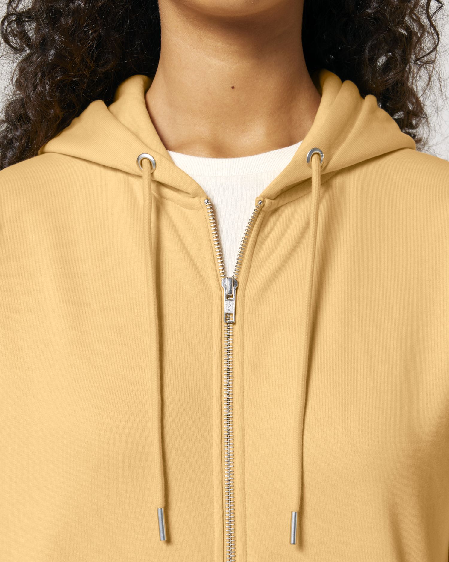 #Farbe_Nispero - C142