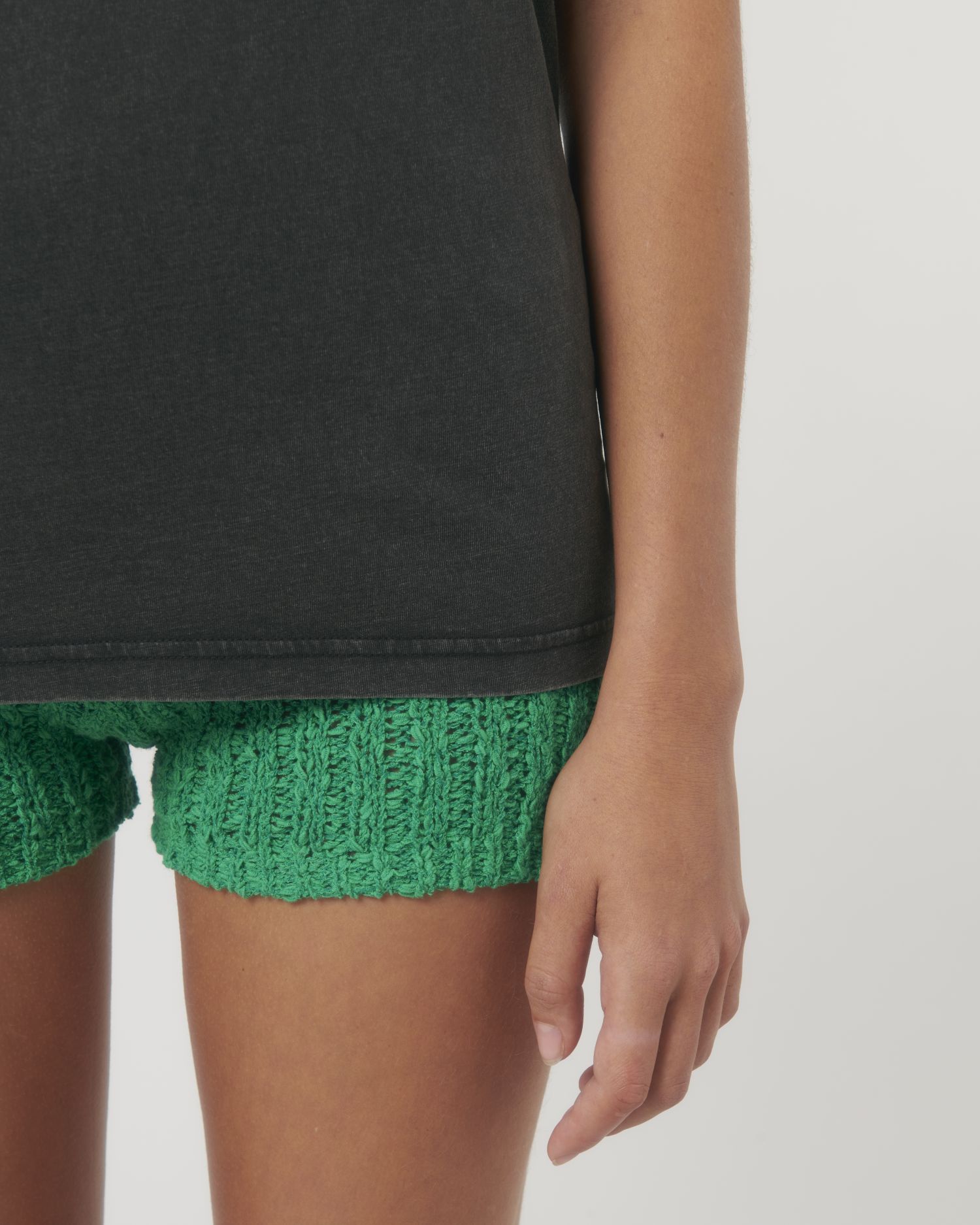 #Farbe_G. Dyed Black Rock - C140