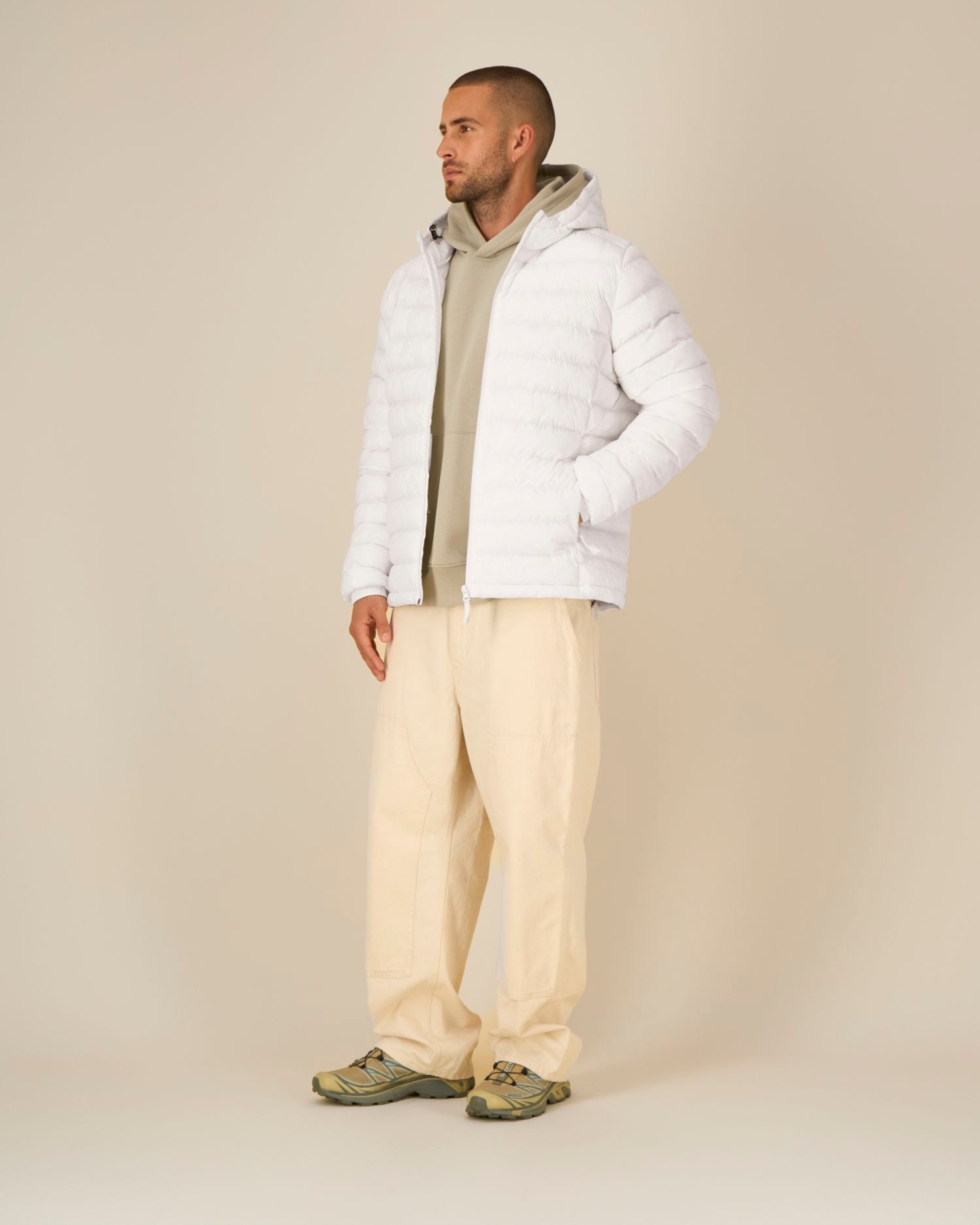 #Farbe_Off White - C018