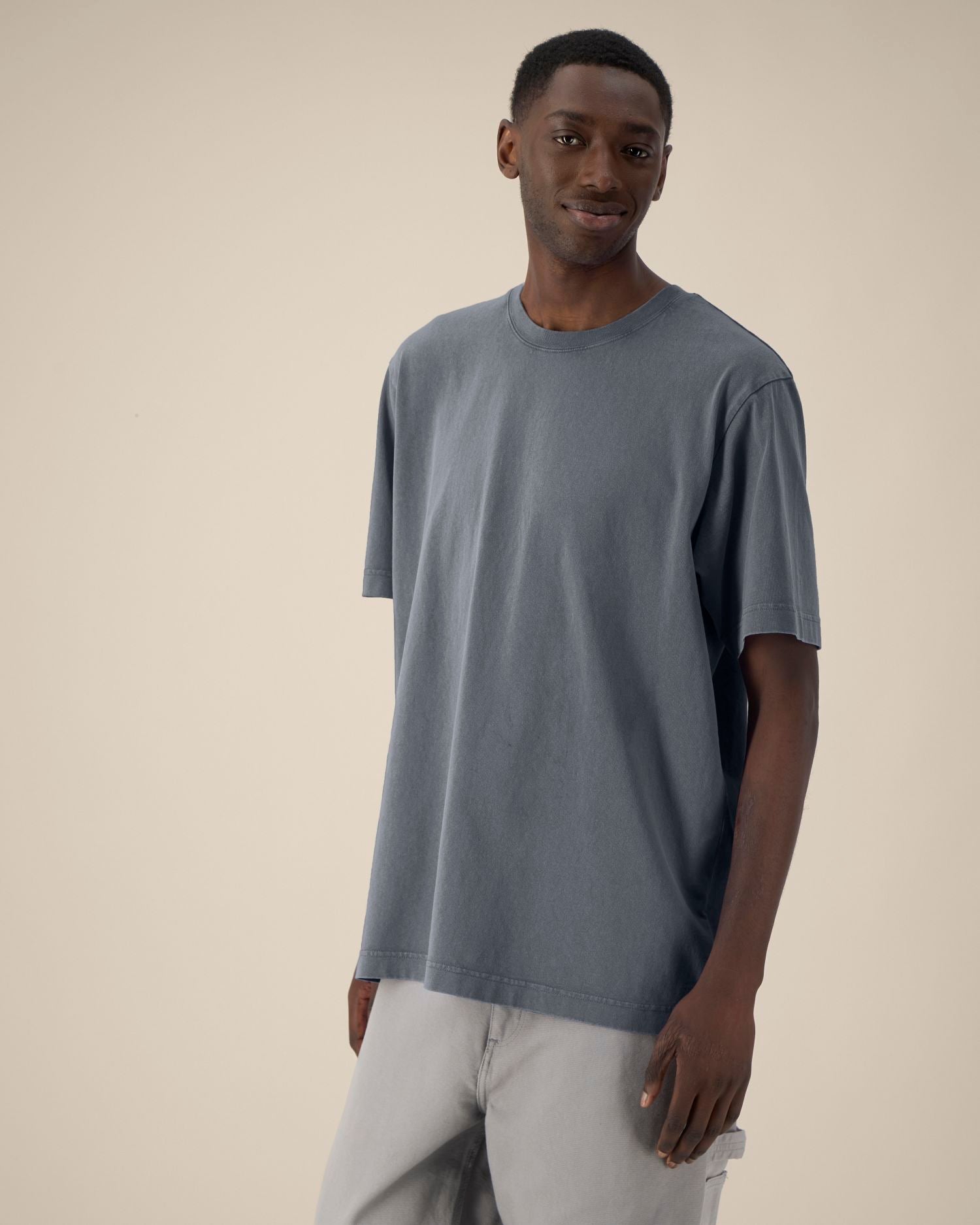 #Farbe_G. Dyed Anthracite - C162