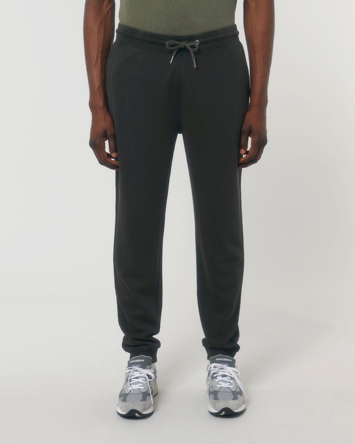 #Farbe_G. Dyed Black Rock - C140