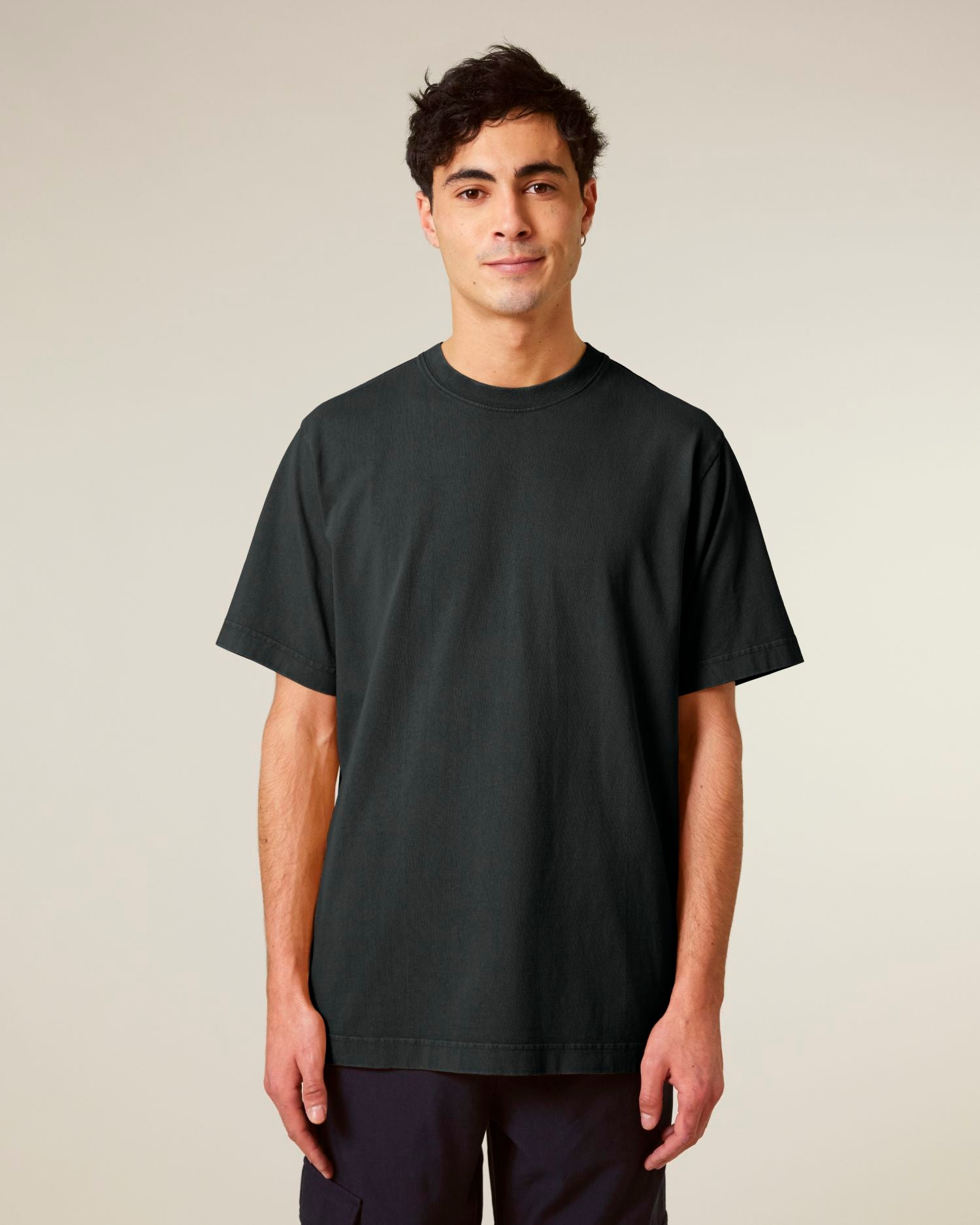 #Farbe_G. Dyed Black Rock - C140