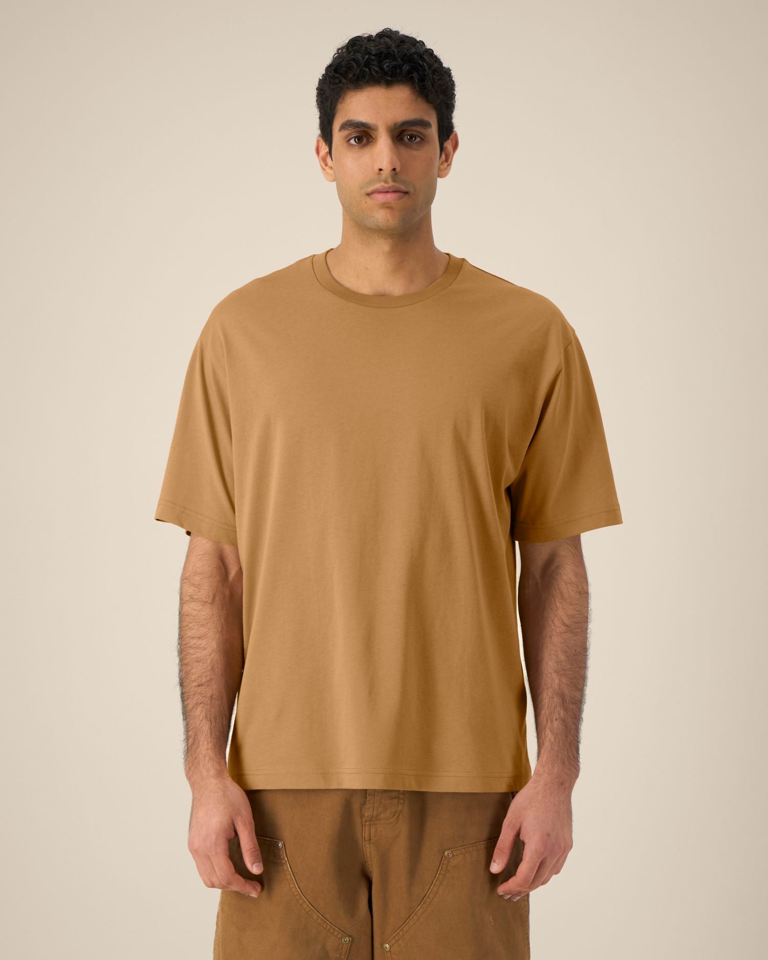 #Farbe_Grounded Beige - C152