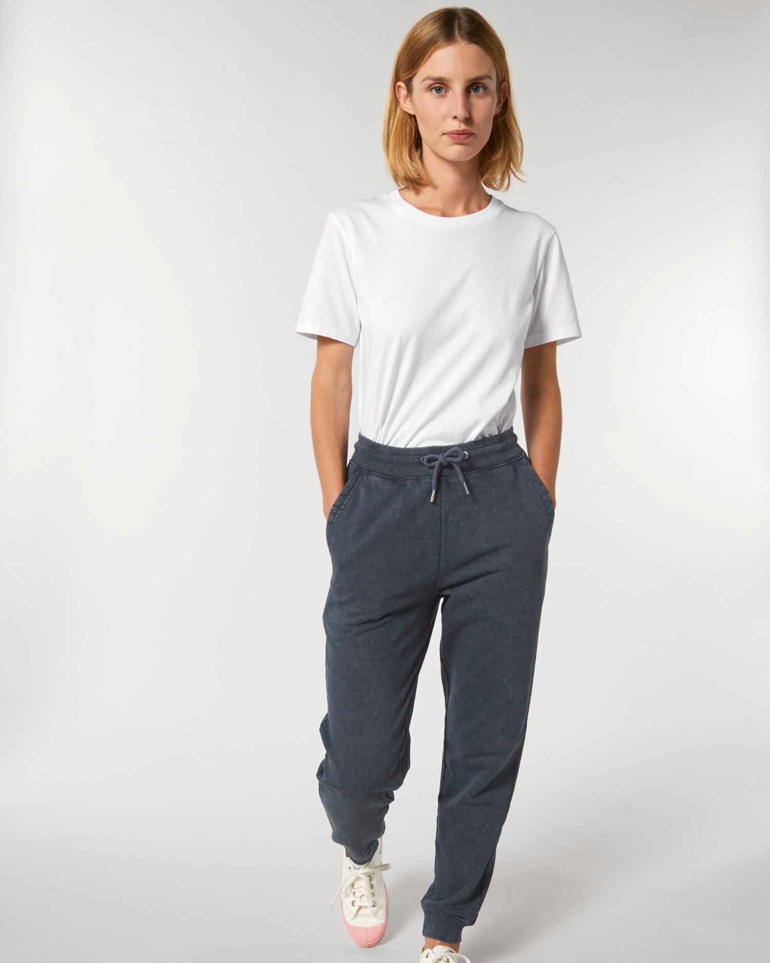 #Farbe_G. Dyed Aged India Ink Grey - C520