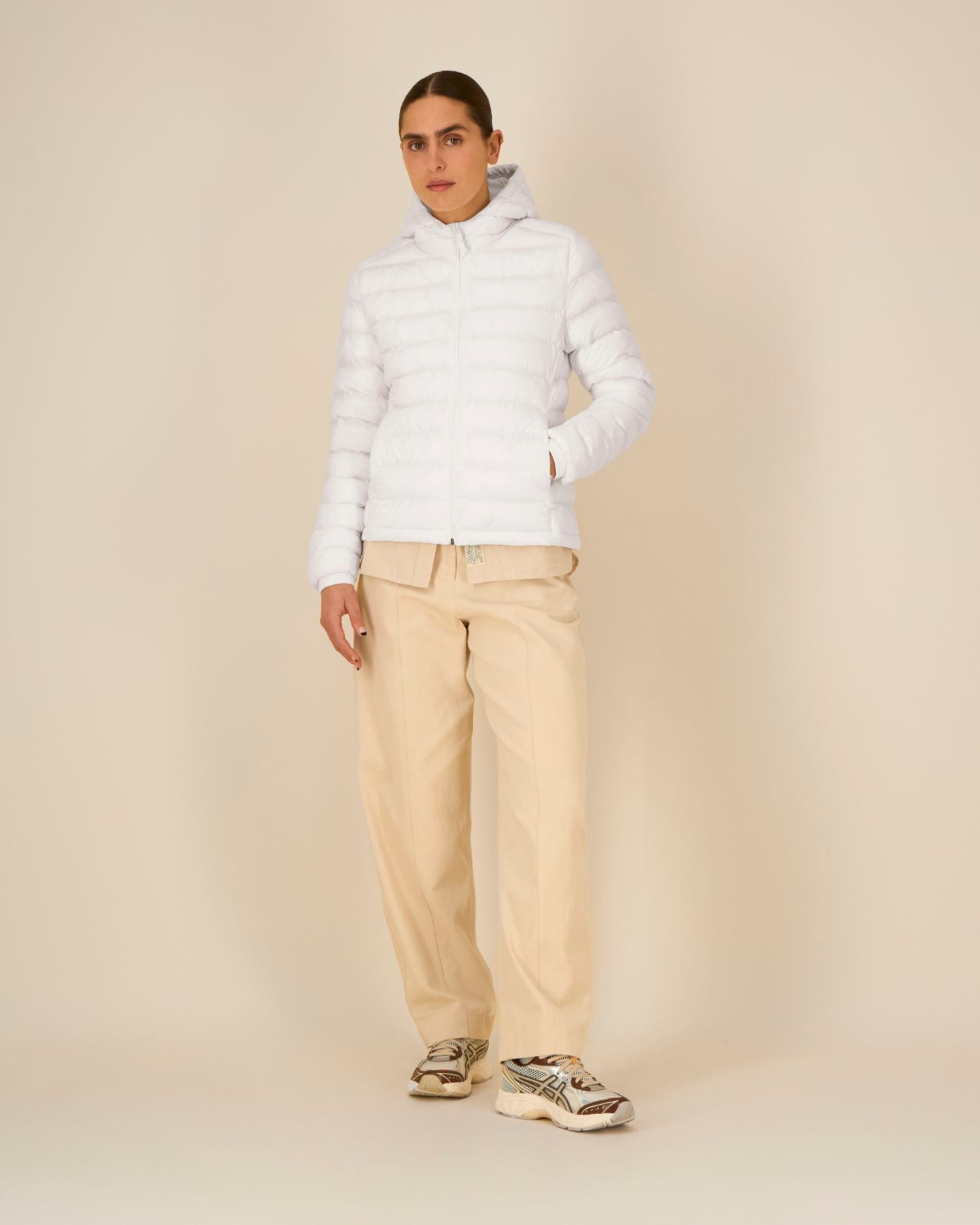 #Farbe_Off White - C018