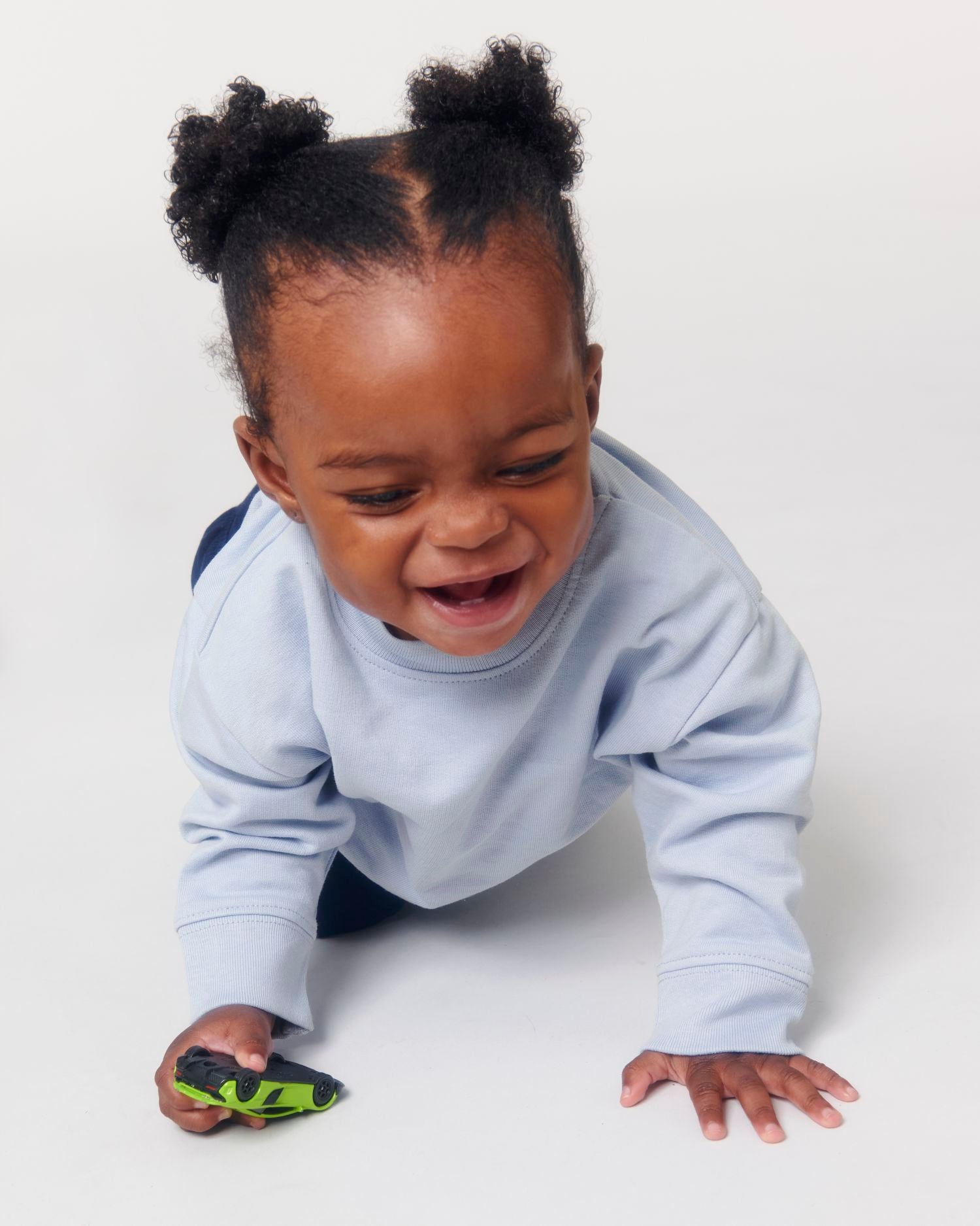 #Farbe_Serene Blue - C057