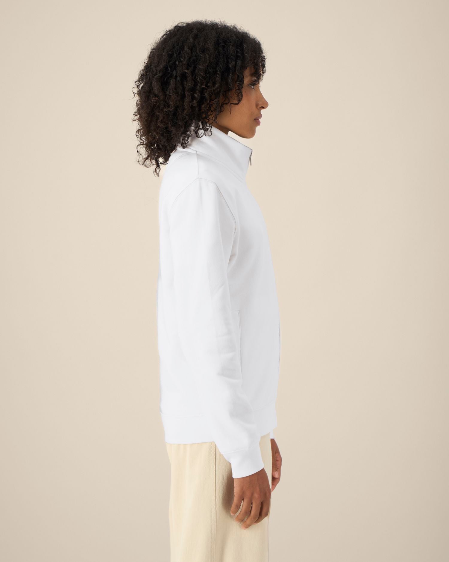 #Farbe_White - C001