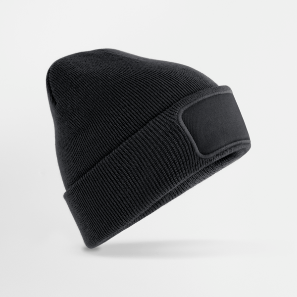 Original Patch Beanie in White – Komplettansicht mit umgeschlagenem Bund