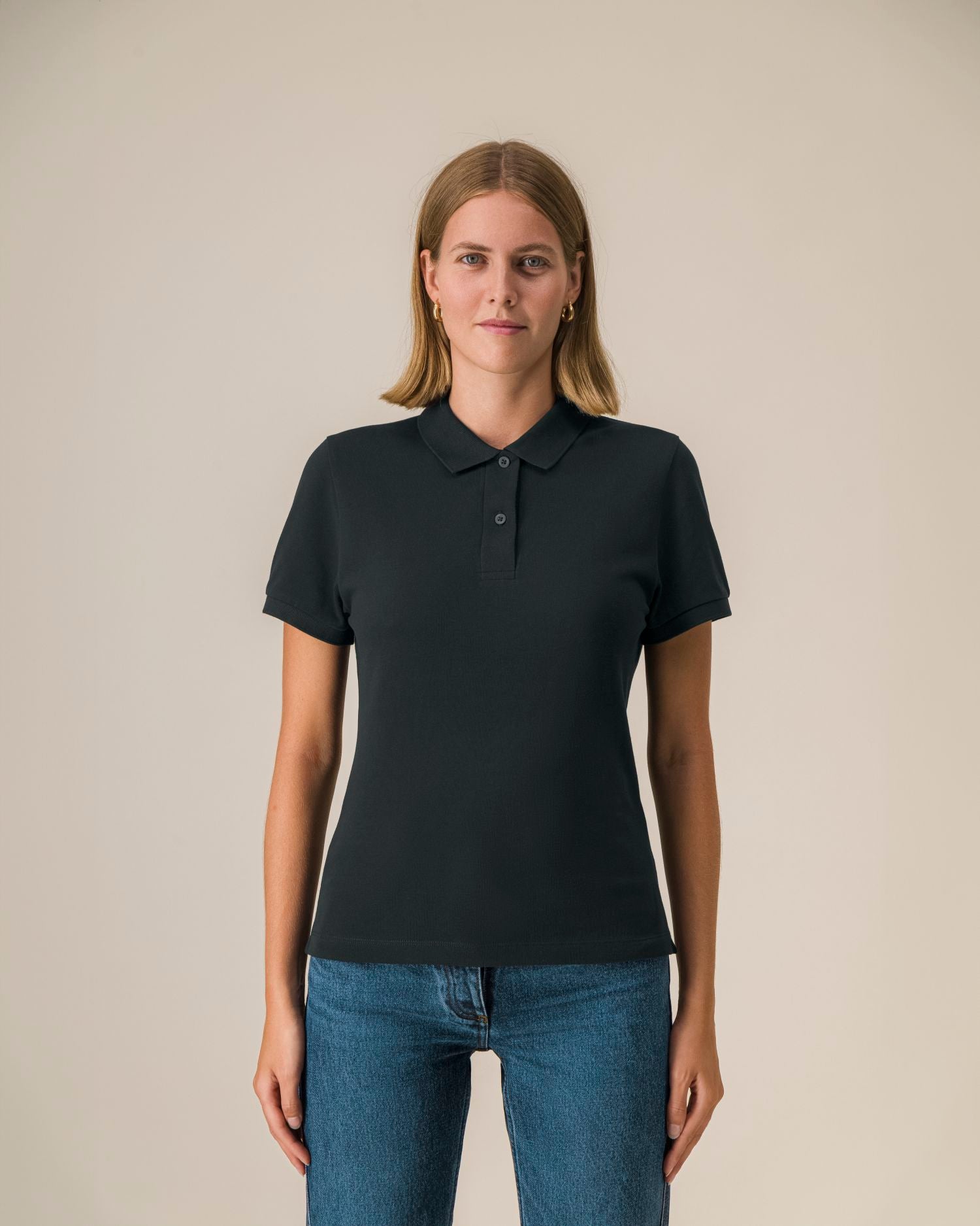 #Farbe_Black - C002