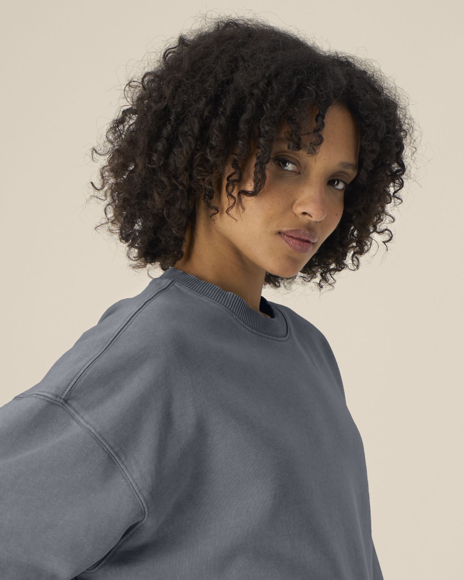 #Farbe_G. Dyed Anthracite - C162