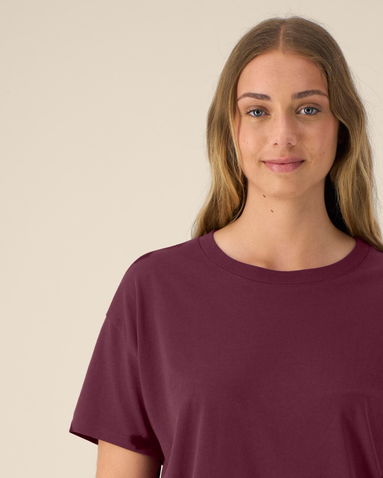 #Farbe_Deep Plum - C151