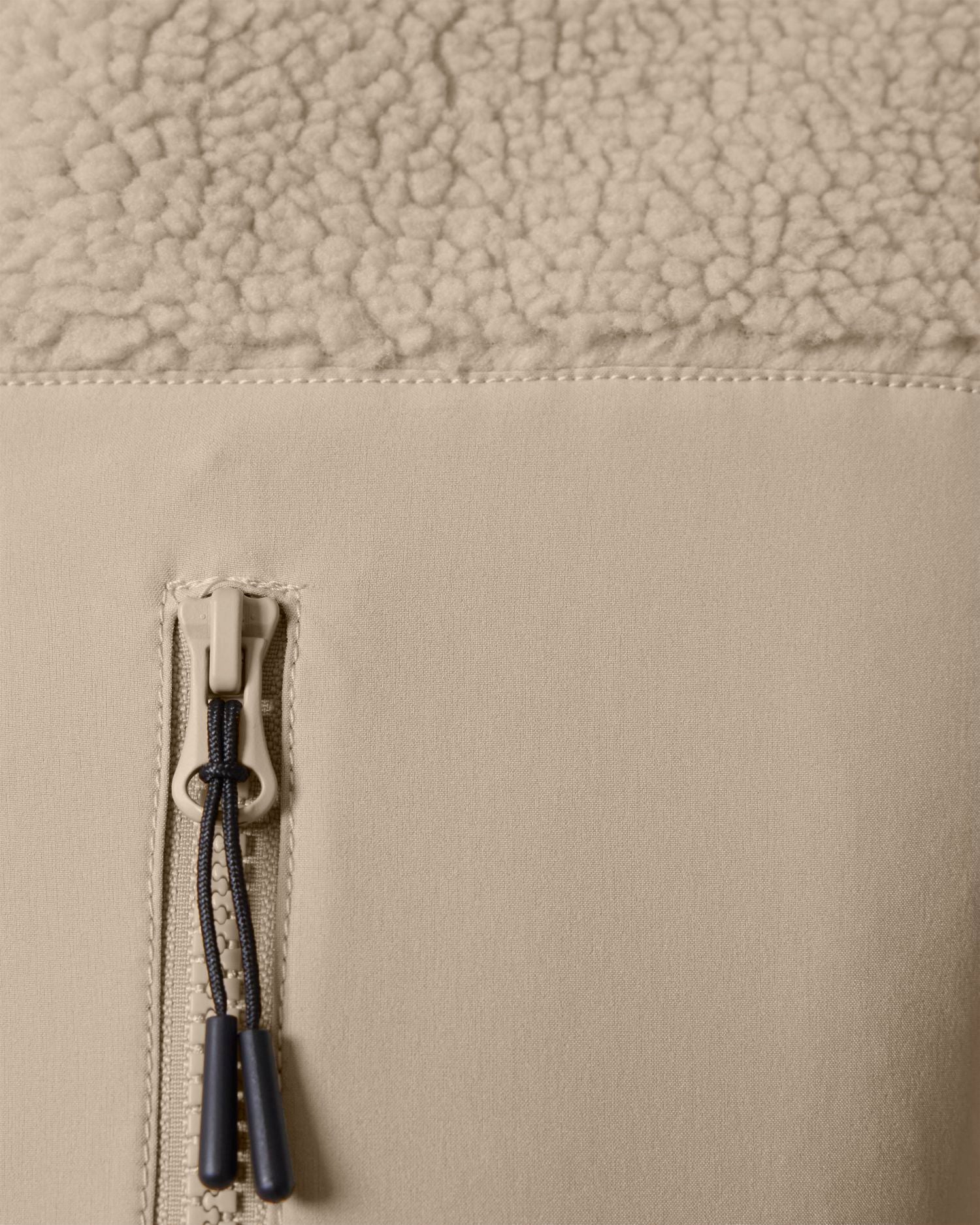 #Farbe_Desert Dust - C028