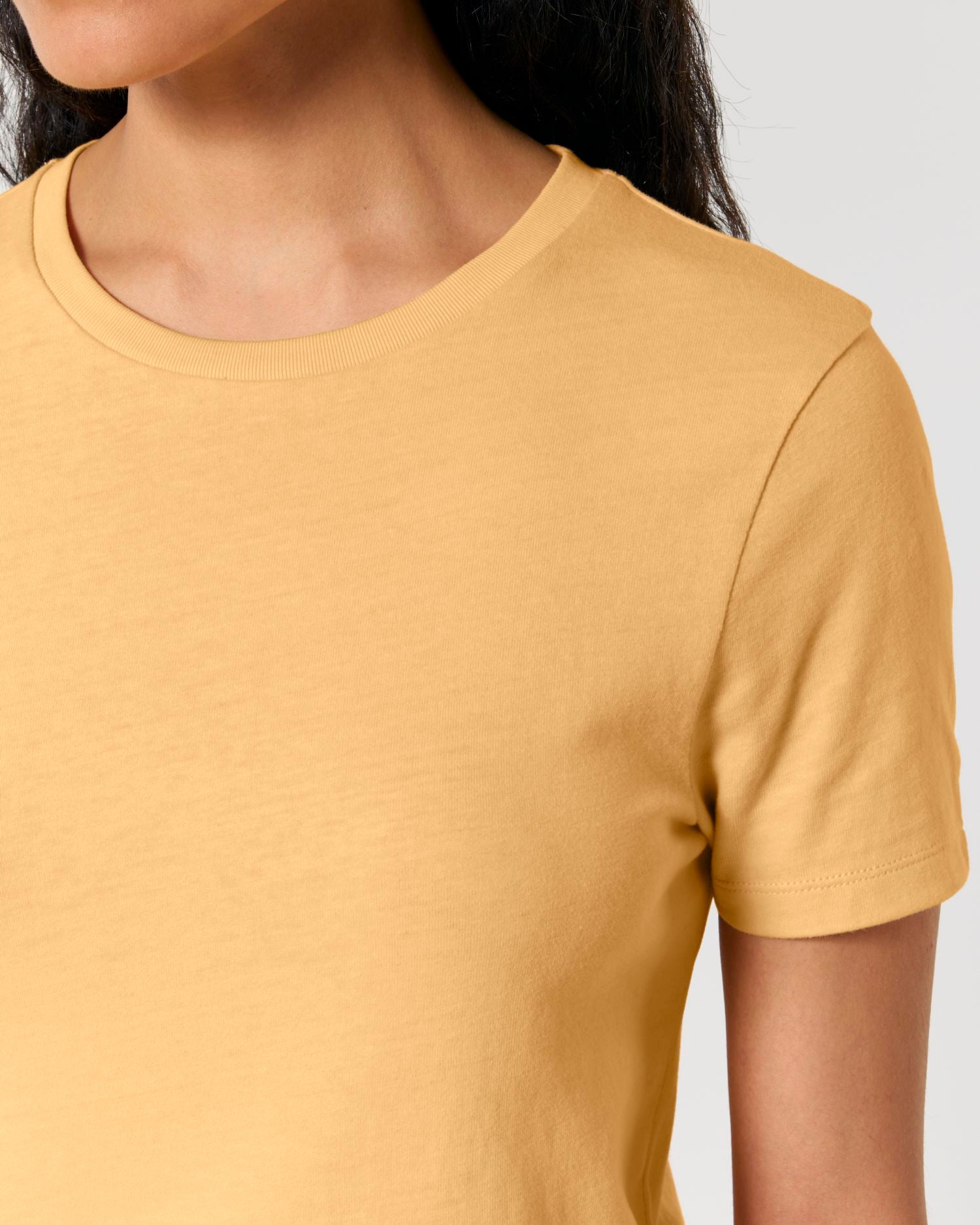 #Farbe_Nispero - C142