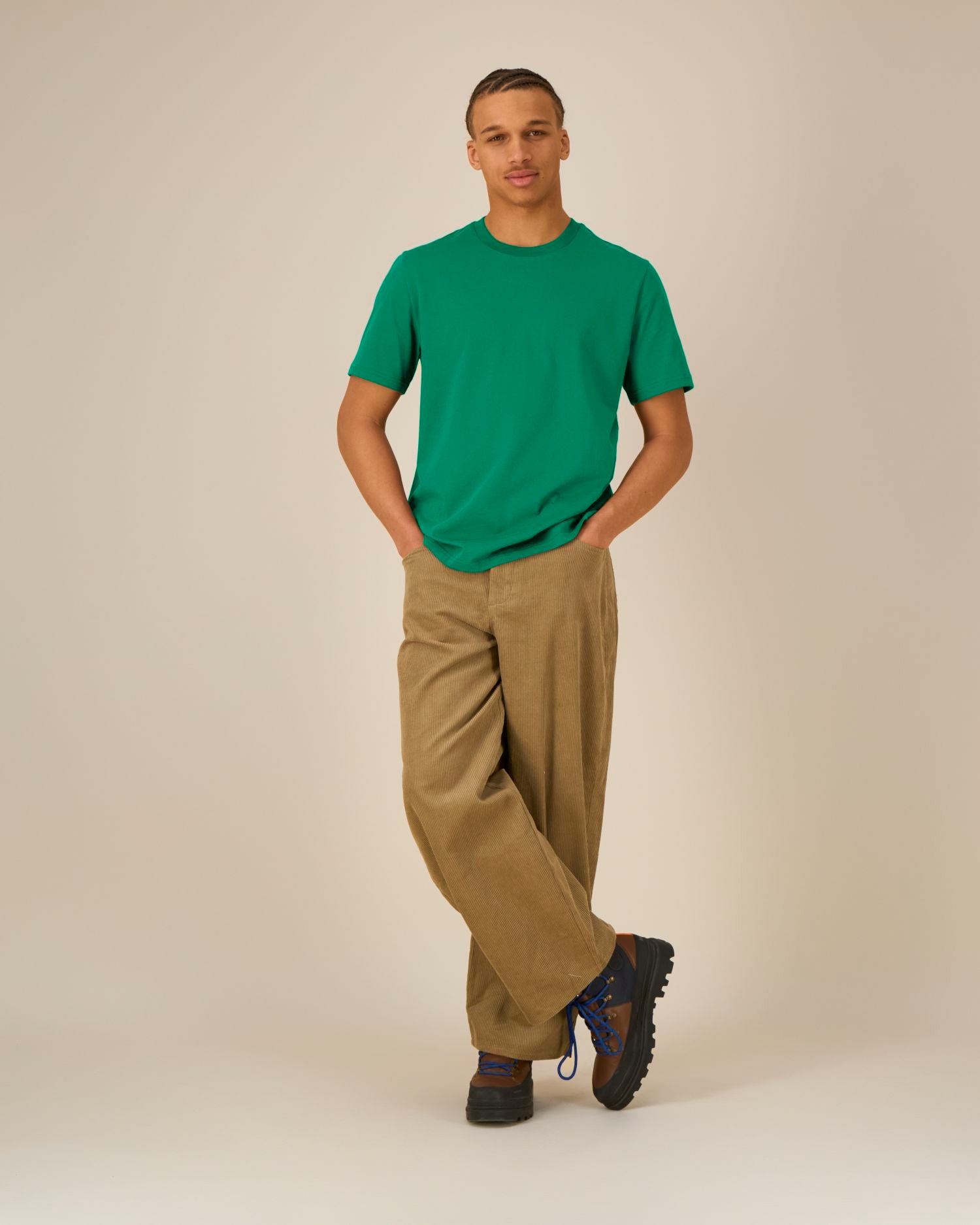 #Farbe_Verdant Green - C137