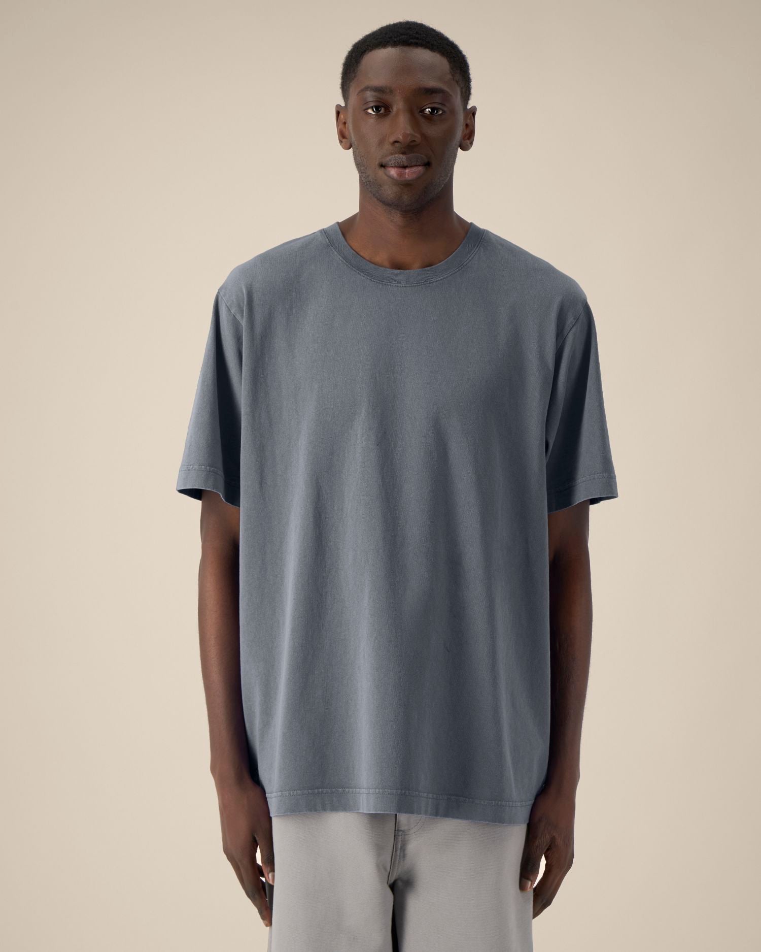 #Farbe_G. Dyed Anthracite - C162