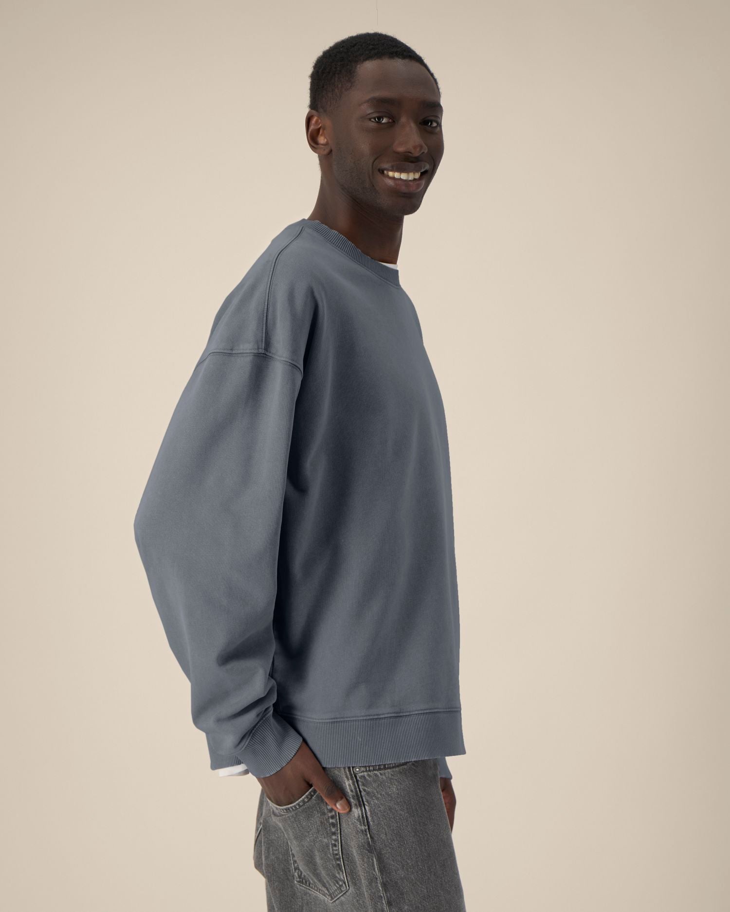 #Farbe_G. Dyed Anthracite - C162