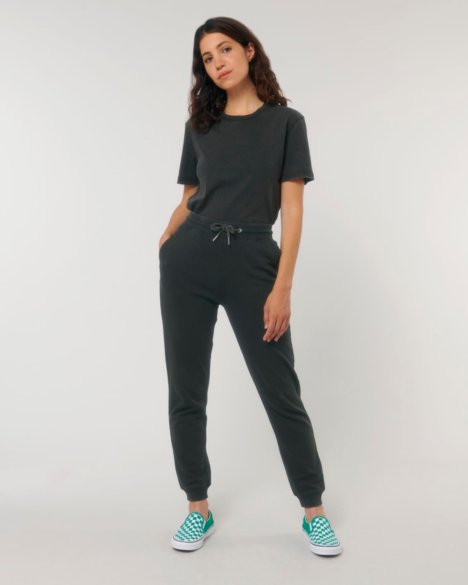 #Farbe_G. Dyed Black Rock - C140