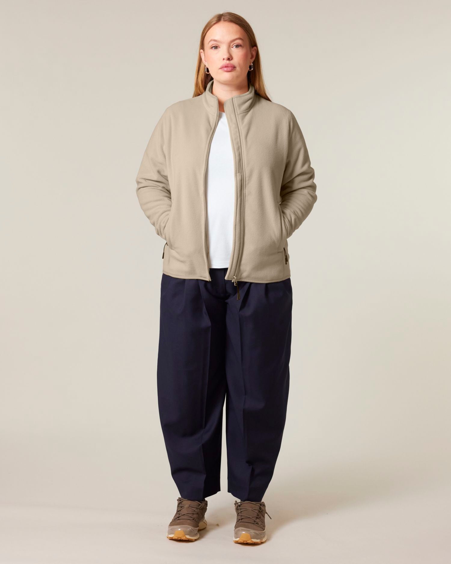 #Farbe_Desert Dust - C028