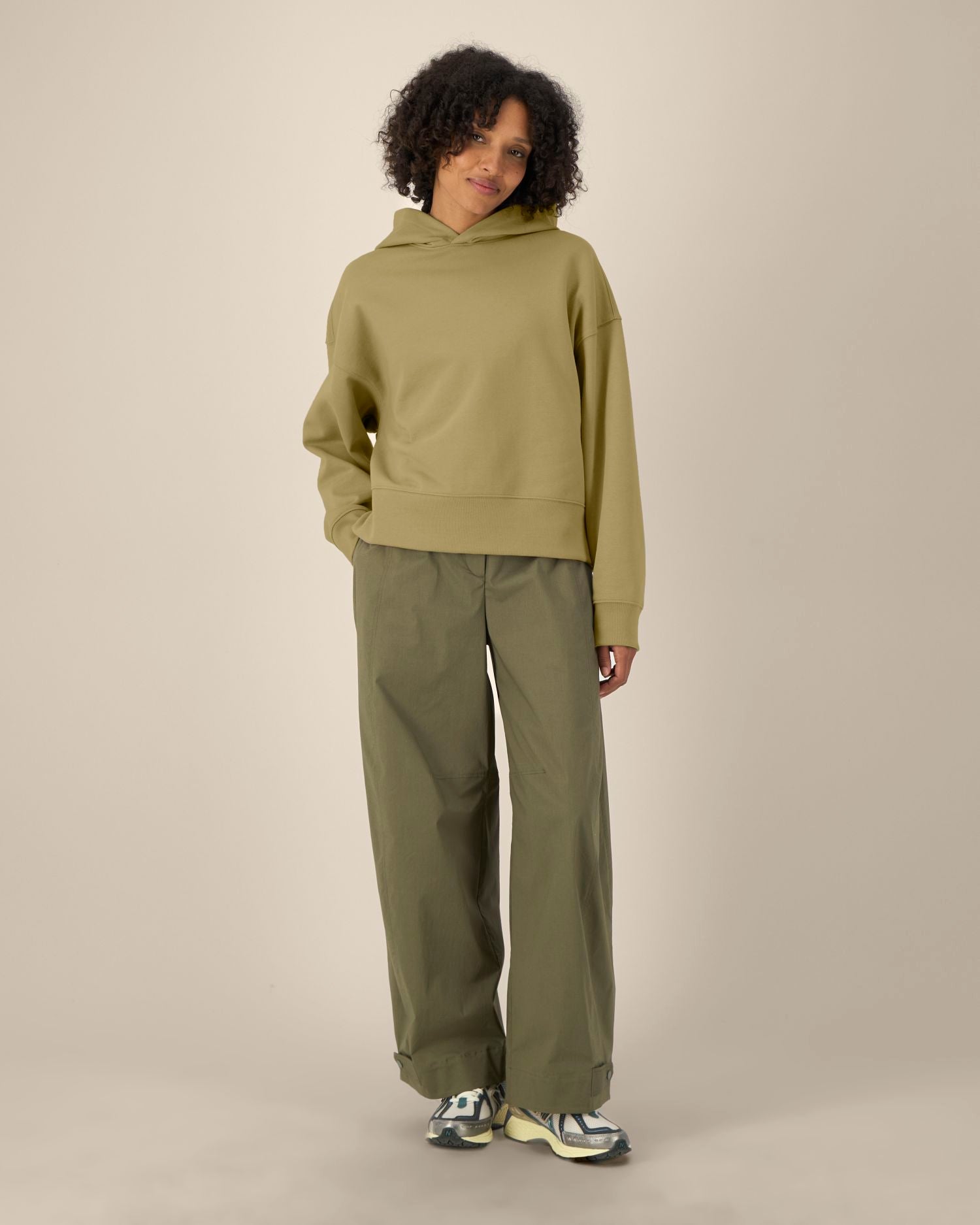 #Farbe_Faded Olive - C153