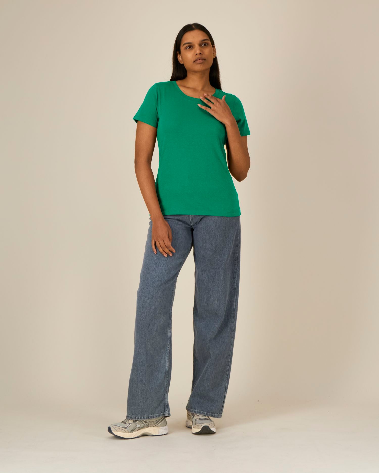 #Farbe_Verdant Green - C137