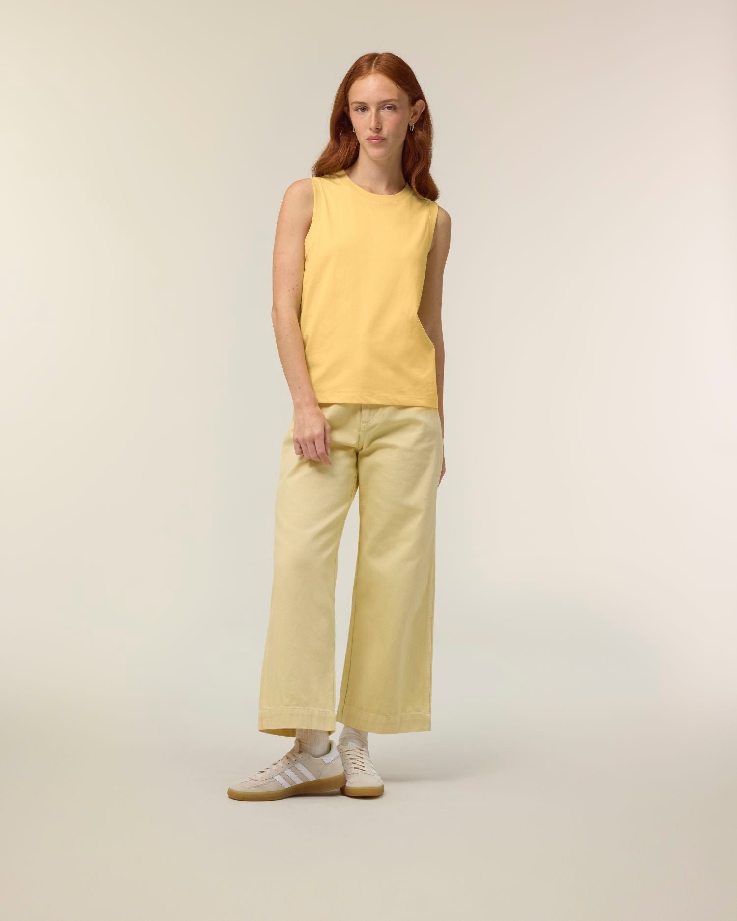 #Farbe_Viva Yellow - C356