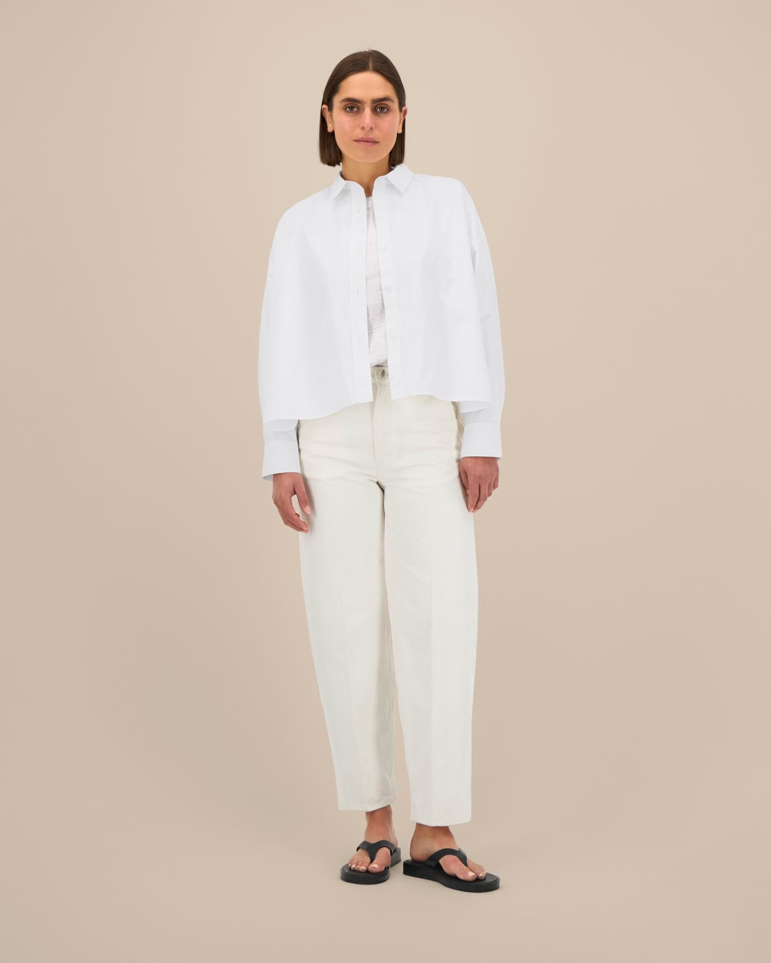 #Farbe_White - C001