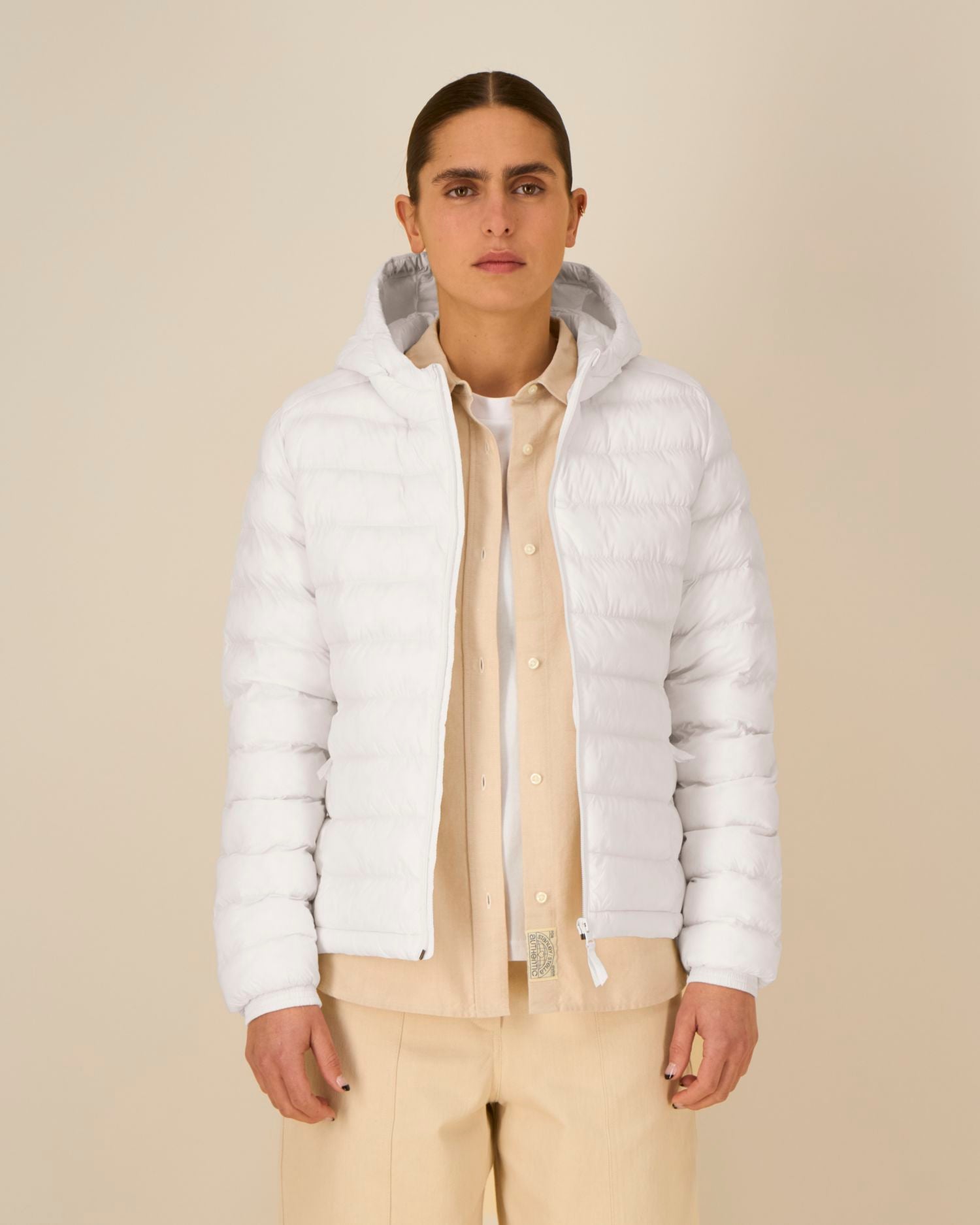 #Farbe_Off White - C018