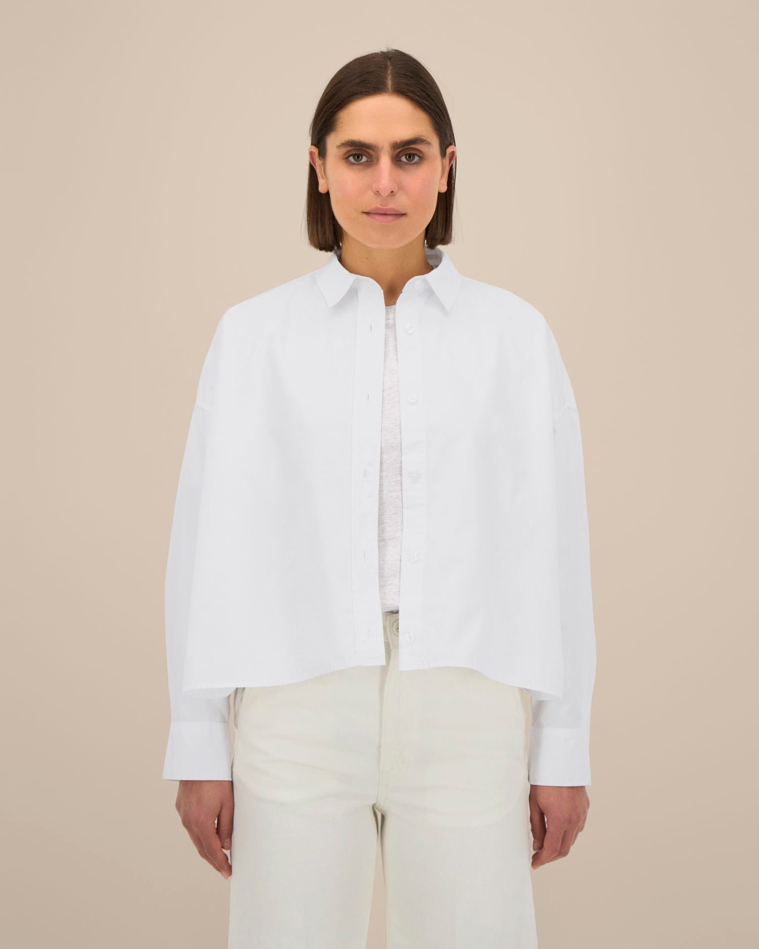 #Farbe_White - C001
