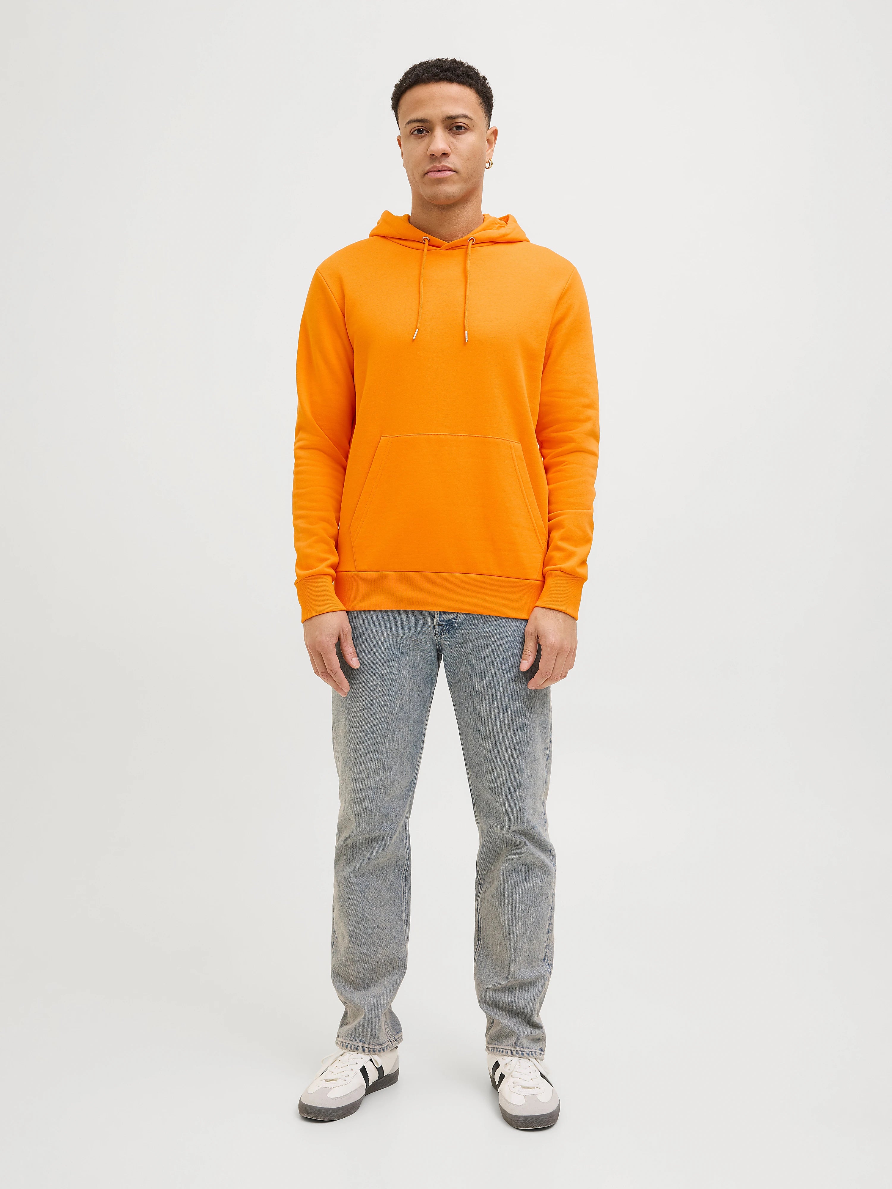 #Farbe_Vibrant Orange