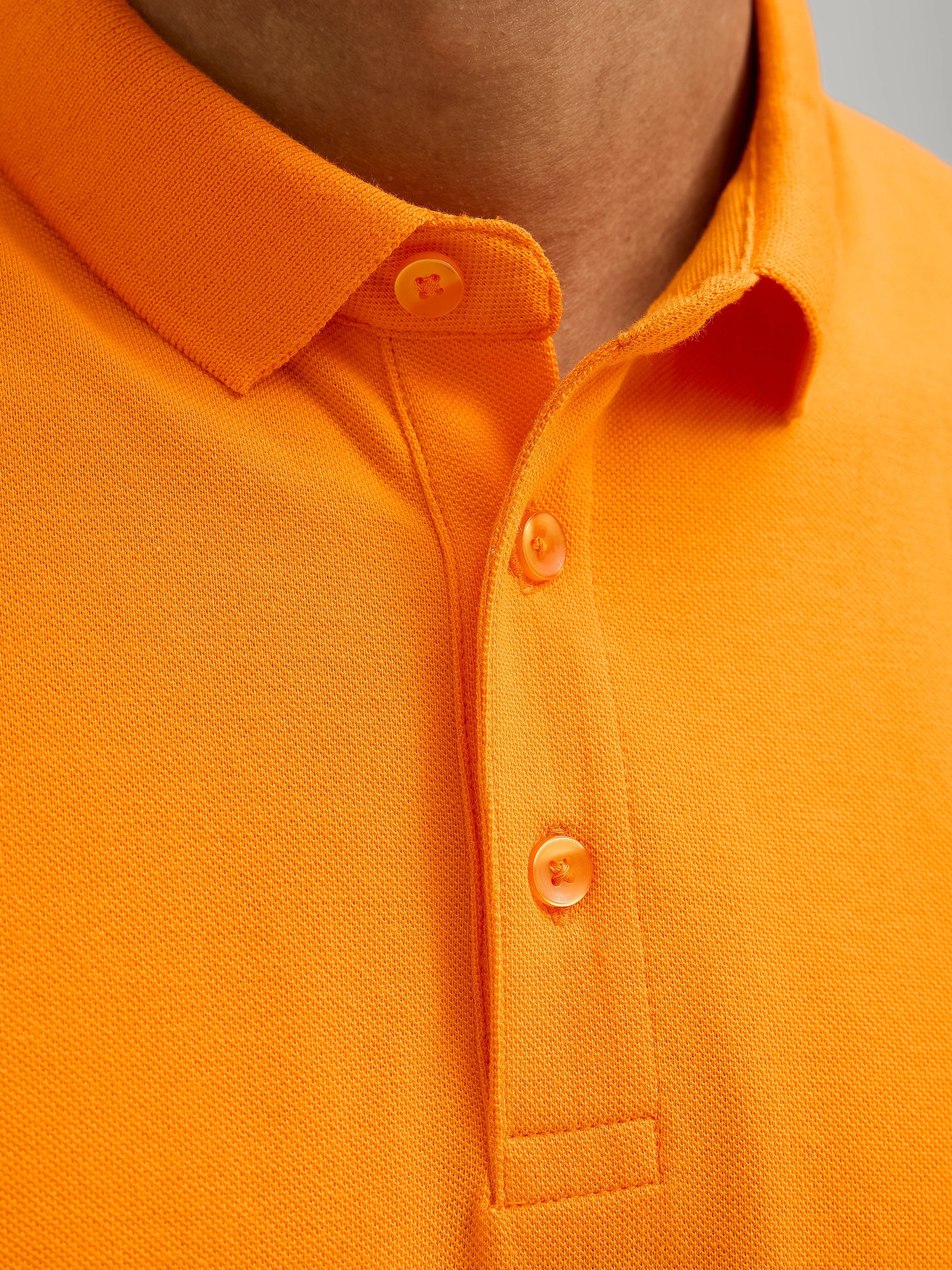 #Farbe_Vibrant Orange